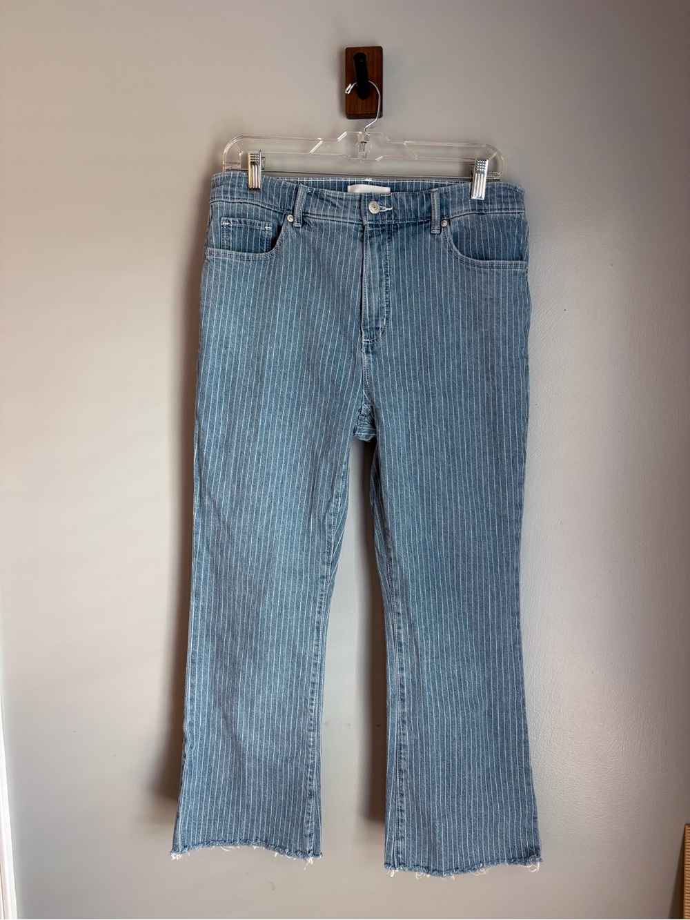 LOFT Womens 29 / 8 The Kick Crop Pinstripe Denim Jeans Raw Raw Hem Blue White
